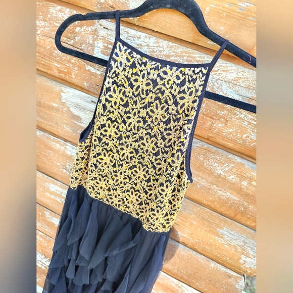 Candalite Long Maxi Halter Formal Dress Gold Lace & Gems Ruffle Black Bottom - Picture 7 of 11